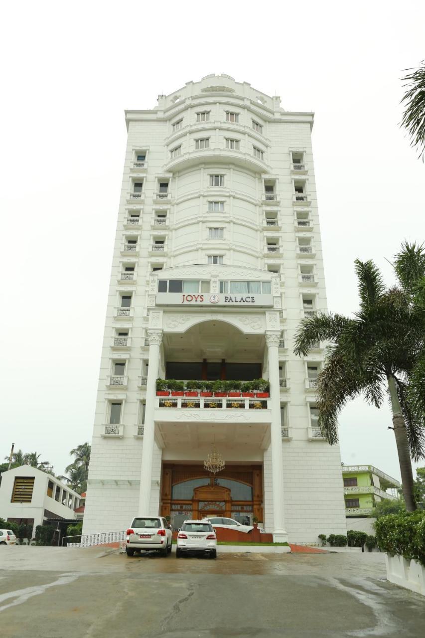 Joys Palace Hotel Thrissur Exterior foto